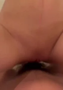 骚女友女上式默默享受